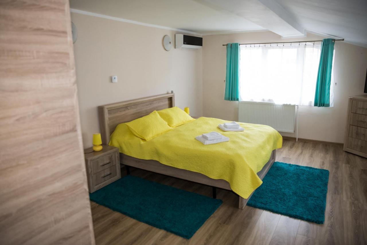 Apartament Beta Apartment Bistrita  Exterior photo